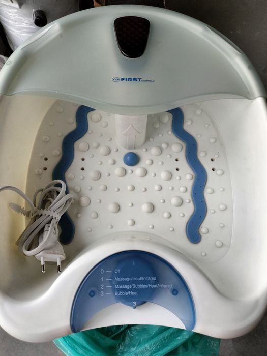 Продаж обладнання (меблі) для салону краси та перукарні