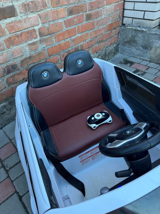 Дитячий електромобіль BMW X5M Rollplay