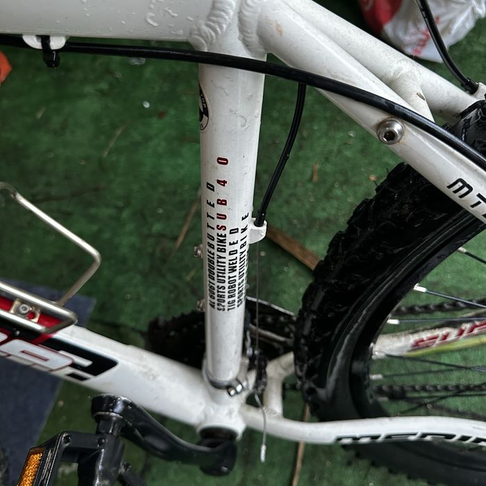 Vendo bike merida super leve  aro 26