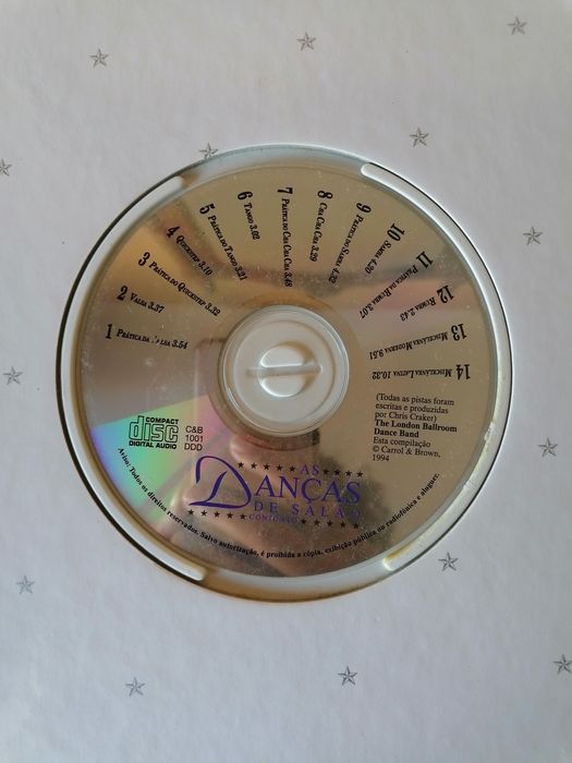 Livro Danças de Salão com esquemas e cd