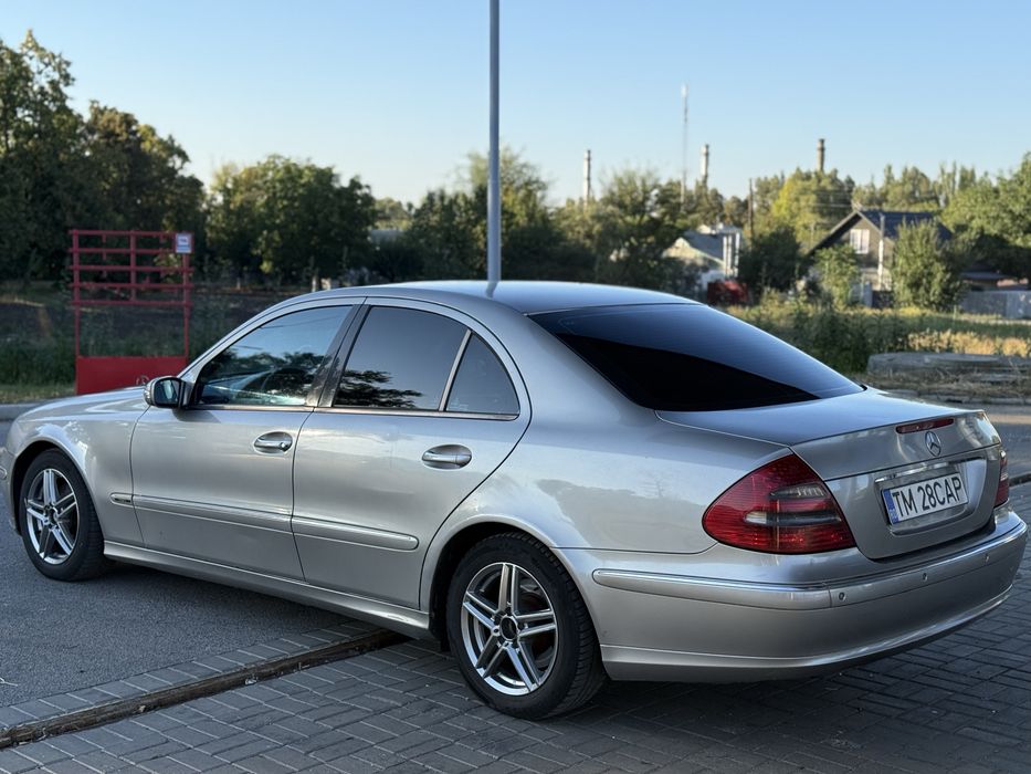 Mercedes-Benz W211 2.2 TDI