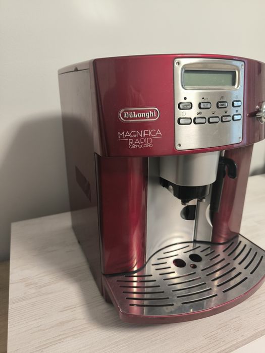 Кофеварка Кофемашина Delonghi Magnifika