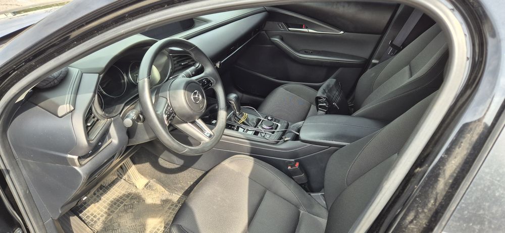 Продам Mazda Cx 30