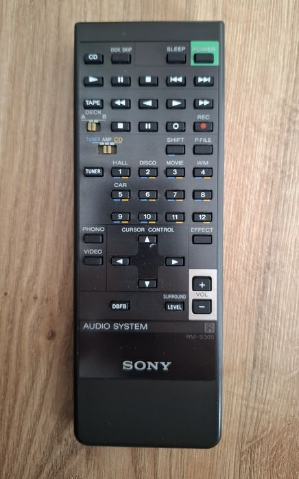 Sprzedam wieżę SONY z kolumnami