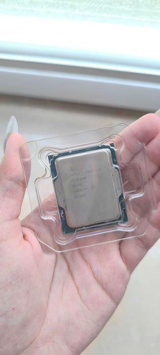 Процесор intel i3-12100f