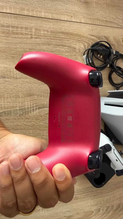 Playstation 5 versão Disco + 3 comandos + 3 jogos