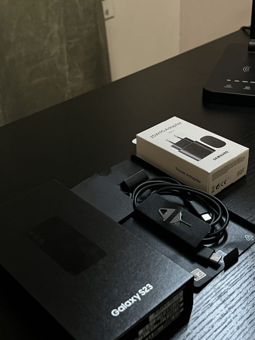 Telemóvel Samsung galaxy S23-128GB+Capa+Película+Adaptador