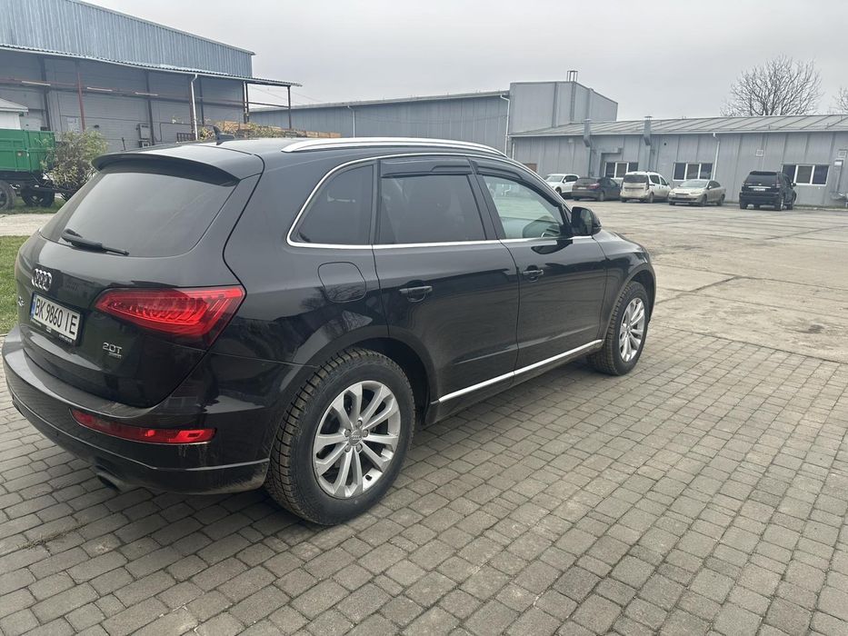 Продаж авто Audi Q5