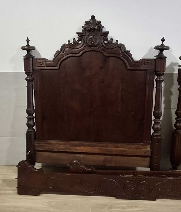 Cama solteiro estilo D. Maria