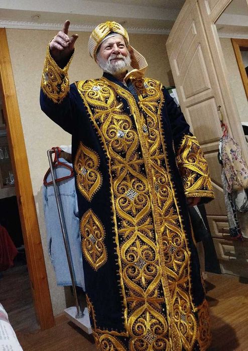 Халат східних народів . Еміра, Падішаха, та інш.