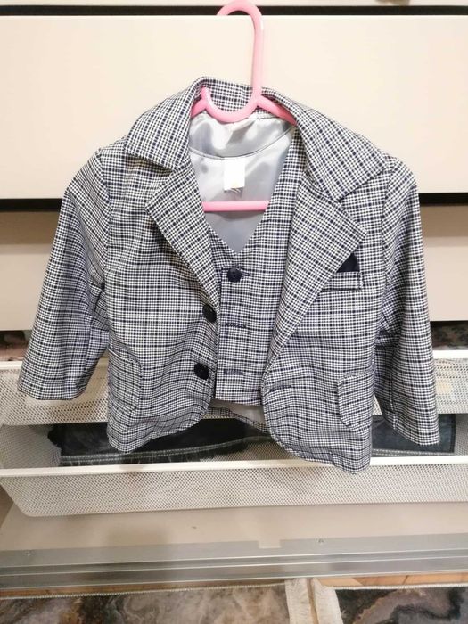 Garnitur chłopięcy rozmiar 80 marki Folletti