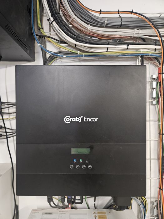 Falownik hybrydowy CORAB ENCOR 8 kW + magazyn energii 6,1 kWh – komplet