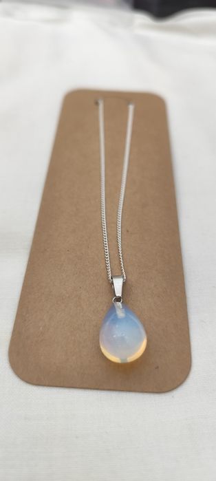 Colar com Pedra da Lua coração ou gota