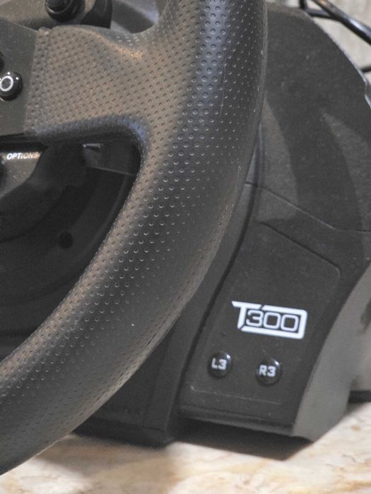 Volante Thrustmaster T300 RS GT + pedais Raceline LTE + grampo