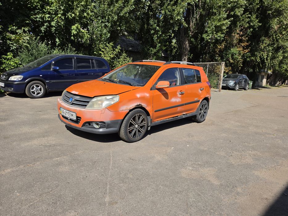 Geely MK Cross 2012