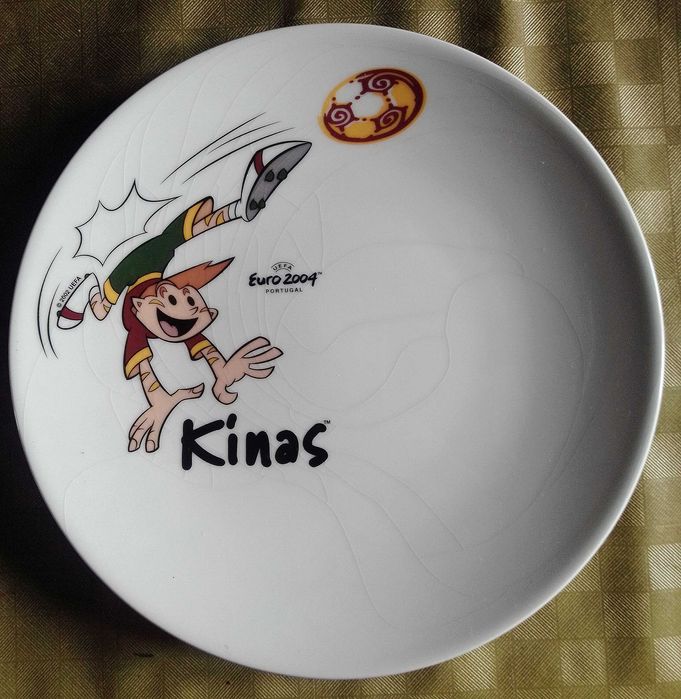 UEFA - Euro 2004 - Prato Oficial Kinas