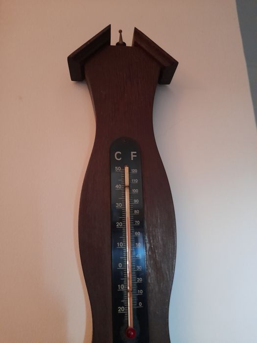 Barómetro,  termómetro e Higrómetro