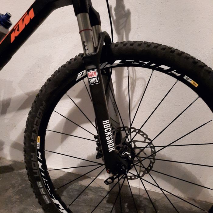 Bicicleta carbono ktm scarp elite