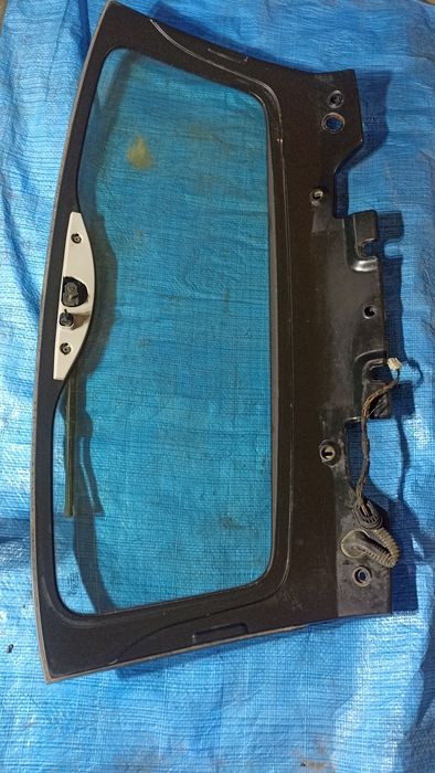Скло кришки багажника BMW 3 E91 2005-2012