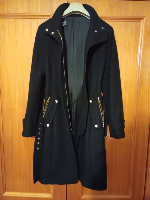 Sobretudo comprido preto com lã