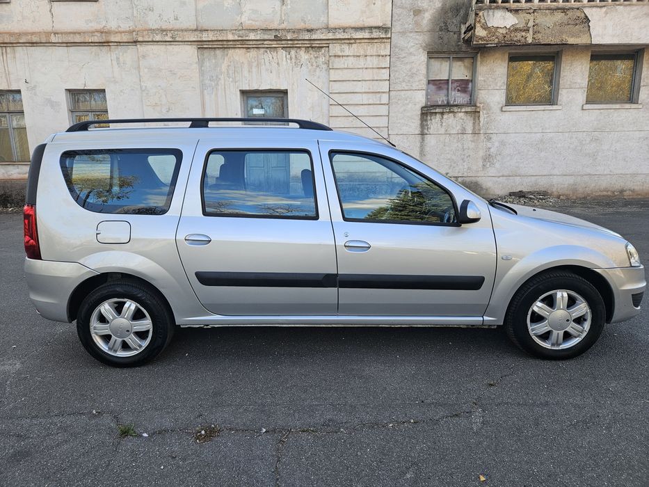 Продам Dacia Logan MCW Laureat Black Line 2012 г.в