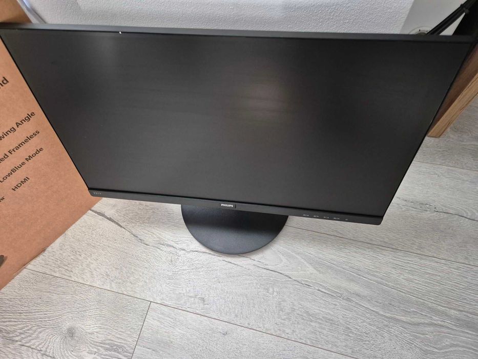 безрамковий 22" свіжий 75Hz монітор Philips 221V8A (HDMI+VGA) є звук