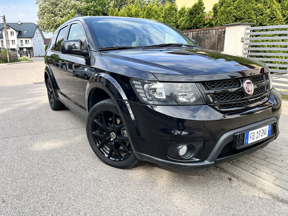 Fiat Freemont Black code Bezwypadkowy 11.2015 4x4 felga 19’ alpine kamera,7miejsc 187tys km