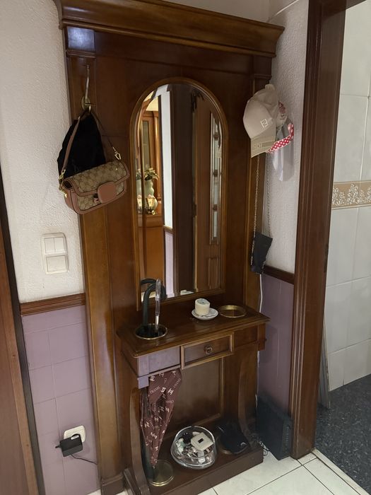 Móvel de Hall de Entrada em Madeira Maciça com Espelho – Excelente Estado