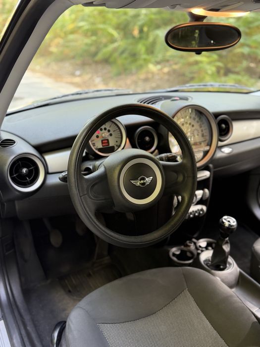 Mini Cooper D 1.6 110cv