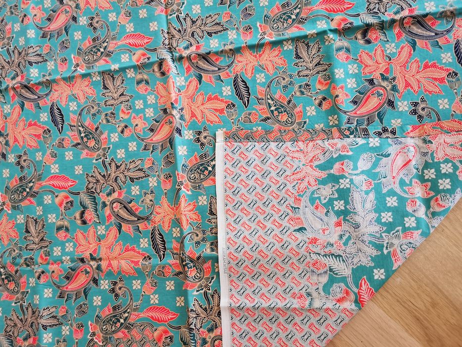 Tkanina batik z Bali – gotowa na obrus, nowa, unikatowa