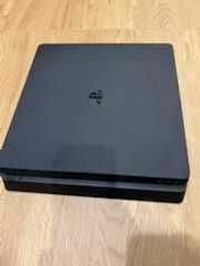 Konsola PS4 500GB z padem i grami w zestawie