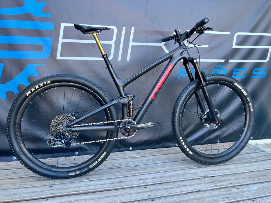 TREK TOP FUEL 29 Carbono