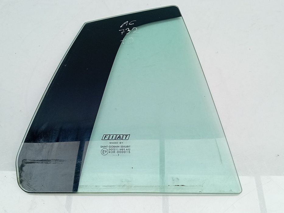 Vidro triangular da porta trás direito FIAT Bravo II (198_)