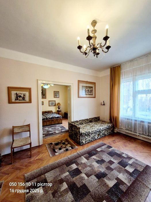 Оренда затишного будинку в центрі міста