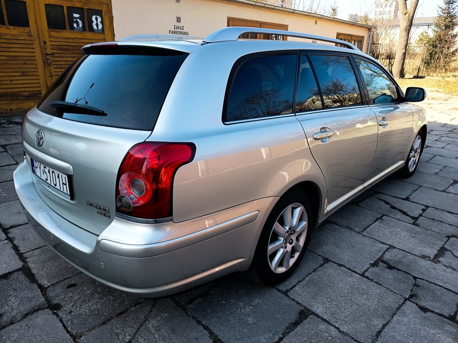 Toyota Avensis kombi T25 2.0 D-4D 2008r