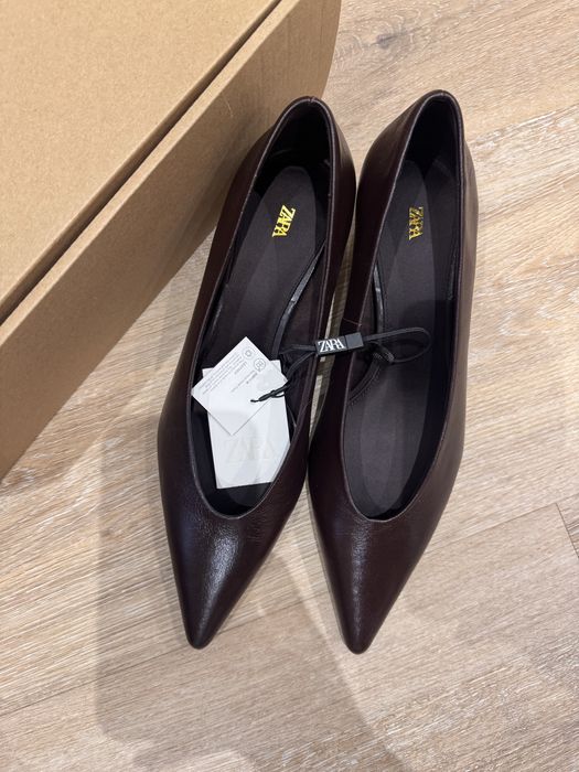 Шкіряні туфлі на підборах kitten від Zara, р.39