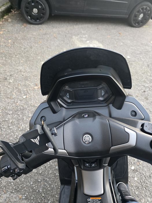 YAMAHA NMAX 125 – 2025 | APENAS 5.545 Kms 
AMAHA NMAX 125 – 2025 | APENAS 5.545 KM |