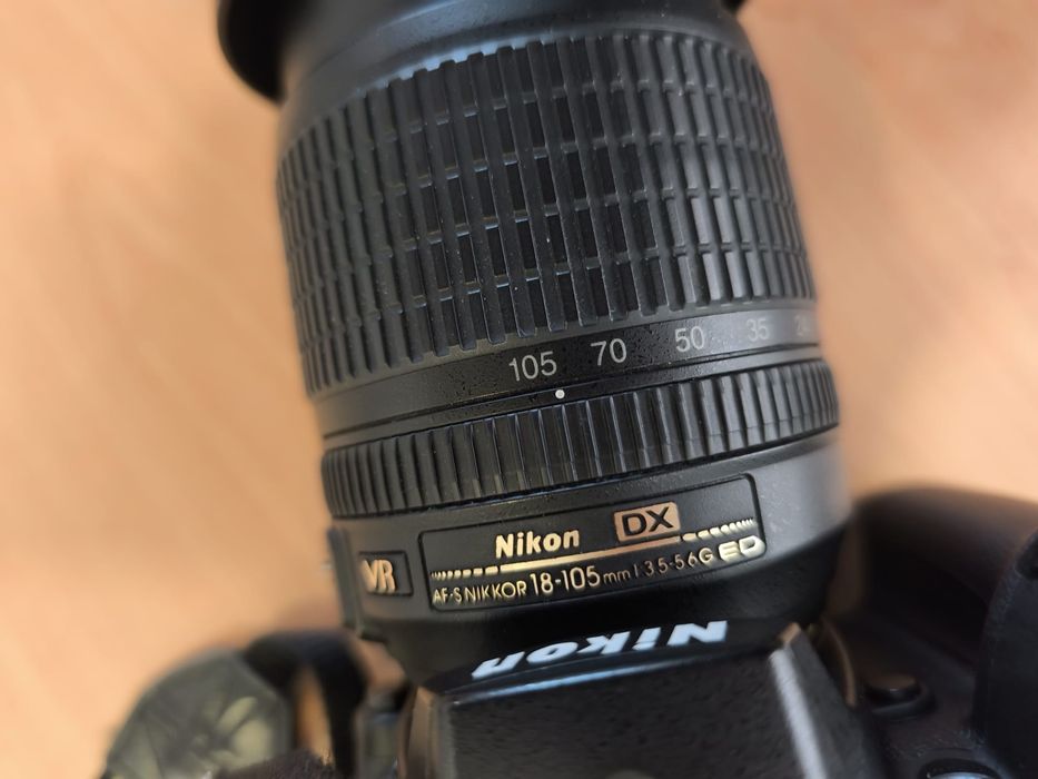 Máquina Fotográfica Nikon D90 + Objetiva Nikon 18/105 + Tripé