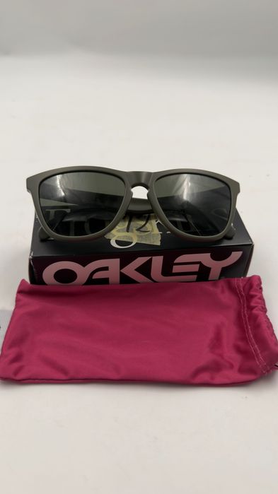 Nowe Okulary Oakley Frogskins