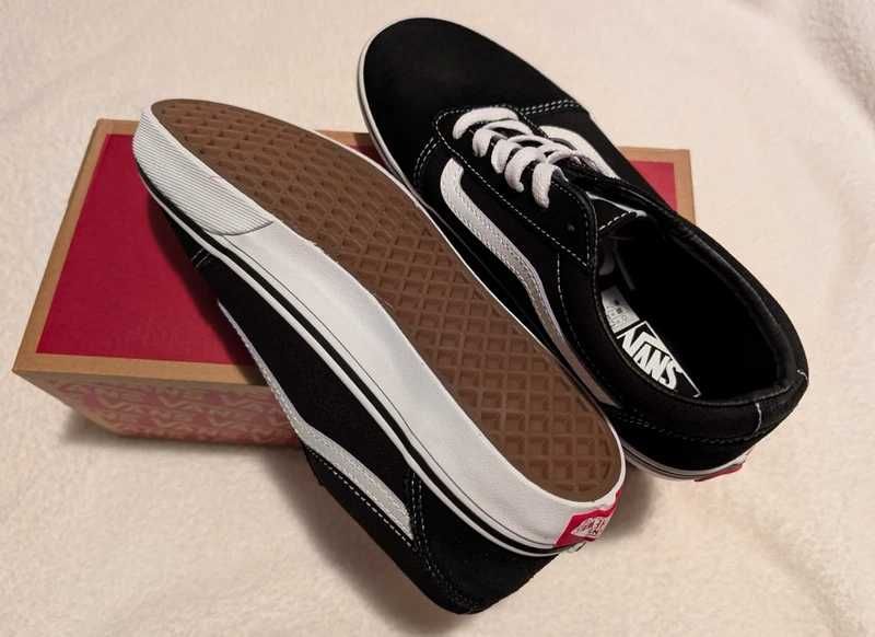 Vans Ward Black/White - NOVAS