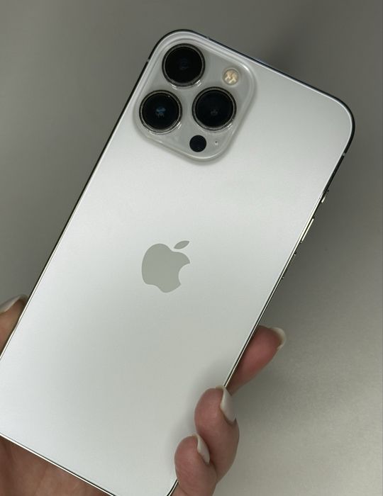 Продається iPhone 13 Pro Max (128GB, білий)