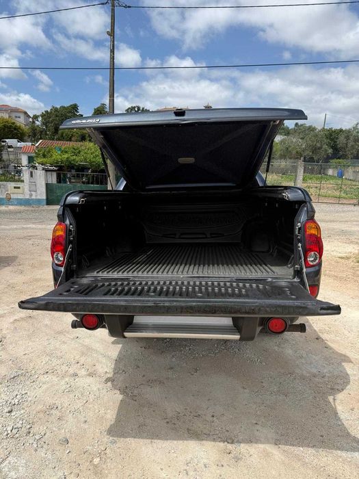 Mitsubishi L200 pick up 4x4 cabine dupla 2010