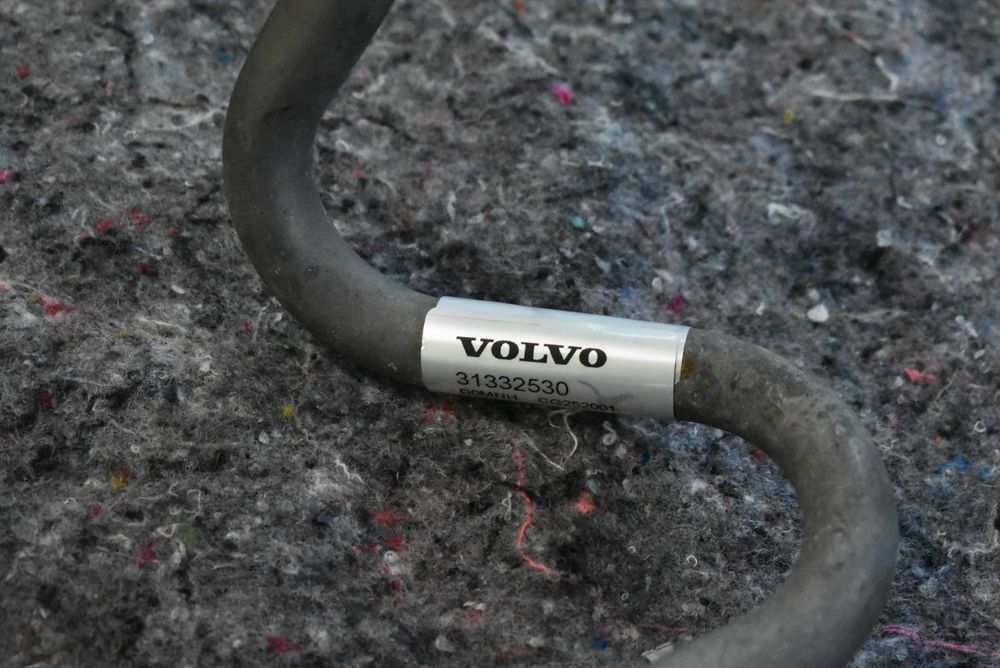 Volvo XC60 lift przewód klimatyzacji 313  32530