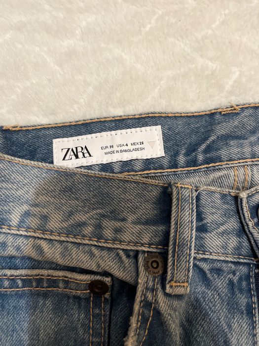 Прямі джинси ZARA