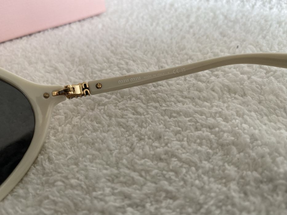 Okulary Miu Miu SMU A01