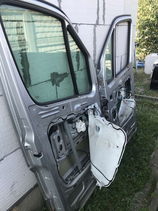 Продам автомобільні двері