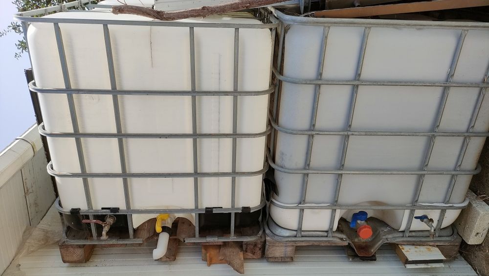 Depósito / Cuba 1000L IBC em Estrutura Galvanizada (Com Torneira)