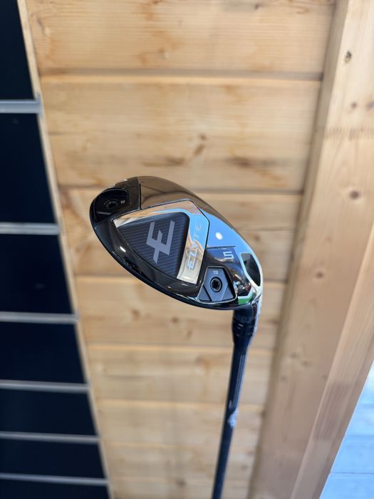Híbrido Callaway Elyte 4