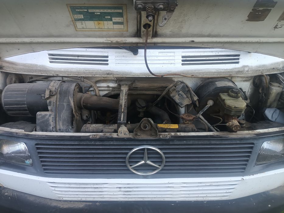 Mercedes T1 грузопасажир