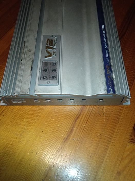 Wzmacniacz samochodowy Alpine MRV-1005 made in Japan